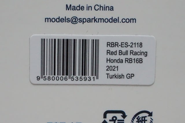 1:43 SPARK RBR-ES-2118 Red Bull Racing Honda RB16B Turkish GP 2021 #33