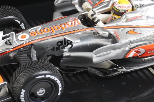 1:43 MINICHAMPS 530084332 Vodafone McLaren Mercedes MP4-23 2008 World Champion #22 L.Hamilton model car