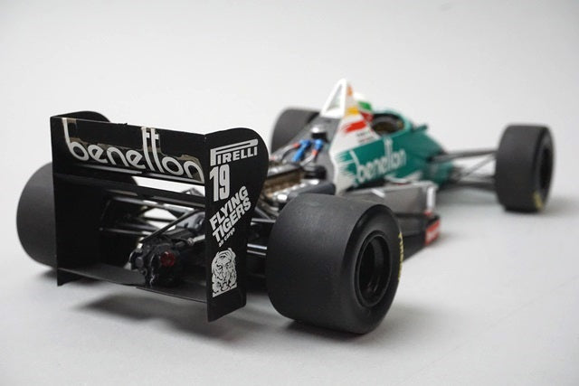 1:18 MINICHAMPS 181860019 Benetton BMW B186 1986 T.Fabi #19