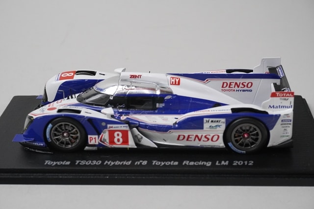 1:43 SPARK S2377 Toyota TS030 Hybrid Toyota Racing Le Mans 2012 #8 model car