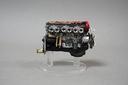 1:18 ignition model IG1847 Nissan Skyline 2000 GT-R (KPGC110) Silver w/Engine