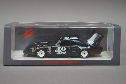 1:43 SPARK S3596 Plymouth Superbird #42 Riverside 1970 model car