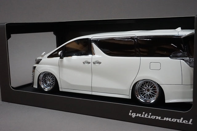 1:18 ignition model IG1670 Toyota Vellfire (30) ZG White model car