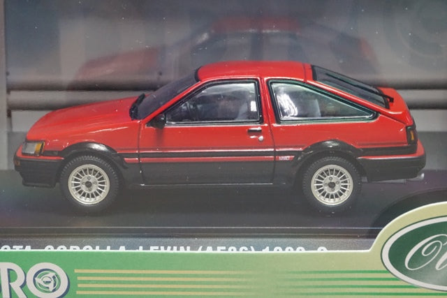 1:43 EBBRO 43272 Toyota Corolla Levin AE86 1983 Red