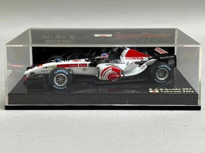 1:43 MINICHAMPS 403050104 BAR Honda 007 Takuma Sato #4 model car