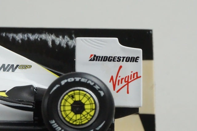 1:43 MINICHAMPS 400090022 Brown GP BGP 001 2009 J. Button #22 model car