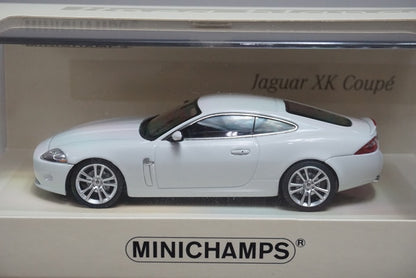 1:43 MINICHAMPS 436130500 Jaguar XK Coupe 2005 Linea Bianco No.12