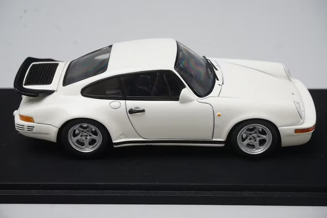 1:43 SPARK KBS003 RUF CTR White