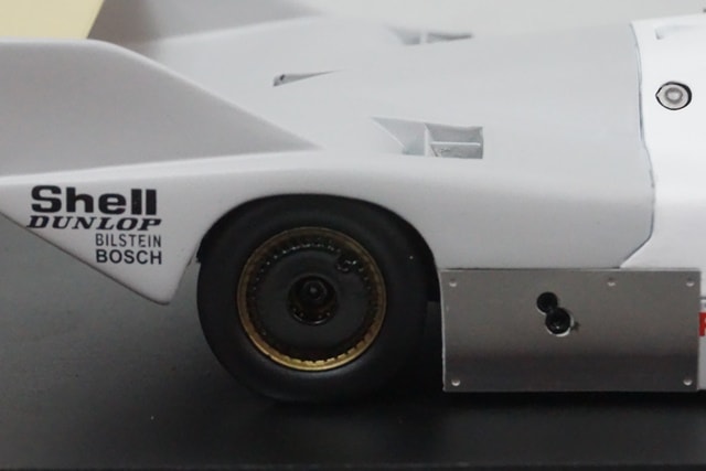 1:43 SPARK EN602759 ENDURANCE-INFO Porsche 956 1st Run Weissach by J.BARTH 1982