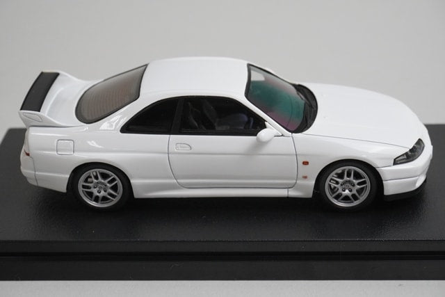 1:43 HPI 8384 MIRAGE Nissan Skyline GT-R V-spec N1 (R33) White model car