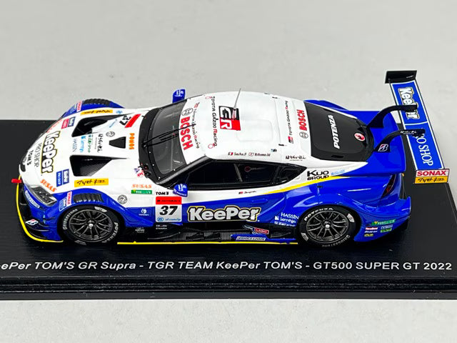 1:43 SPARK SGT031 Toyota KeePer TOM'S GR Supra TGR GT500 Super GT 2022 Sacha Fenestraz Rio Miyata #37