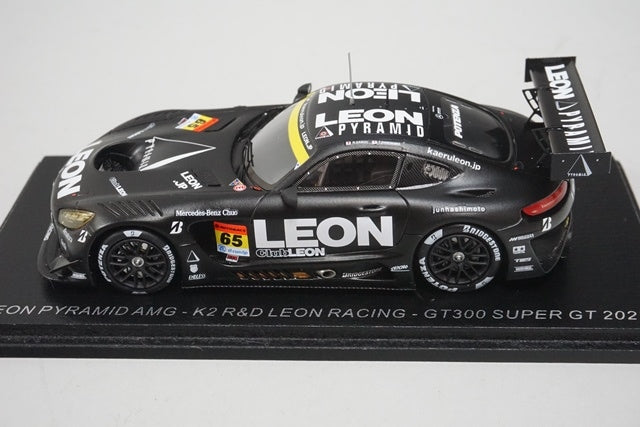 1:43 SPARK SGT086 LEON PYRAMID AMG - K2 R&D LEON RACING Naoya Gamo/Takuro Shinohara GT 300 Super GT 2023 #65