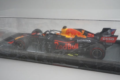 1:18 SPARK 18S609 Red Bull Racing Honda RB16B Abu Dhabi GP 2021 Winner #33 model car