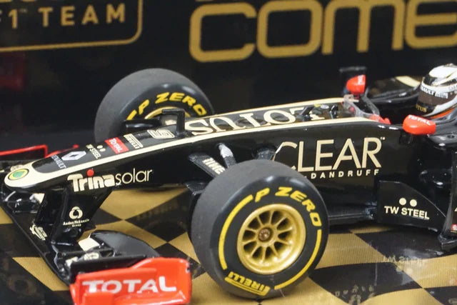 1:43 MINICHAMPS 413120179 Lotus F1 Team Show Car 2012 #9 K. Raikkonen