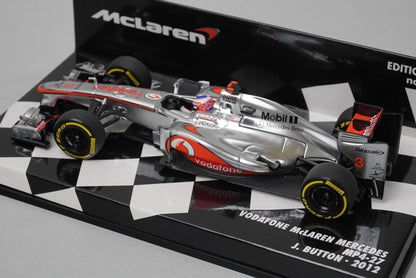 1:43 MINICHAMPS 530124303 McLaren Mercedes MP4-27 2012 #3 model car