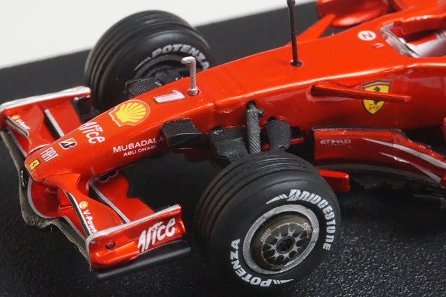 1:43 Hot Wheels L8779 Ferrari F2008 #1 model car