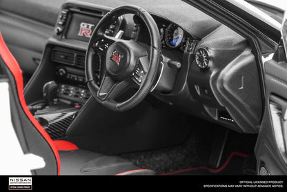 M83507 MOTORHELIX 1:18 Nissan GT-R (R35) Track Edition Engineered By NISMO 2020 Dark Metal Grey