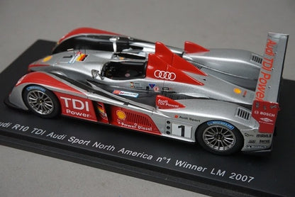 1:43 SPARK S0681 Audi R10 TDI Sport North American Le Mans 2007 #1 model car