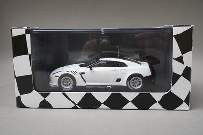 1:43 EBBRO 44317 Nissan GT-R GT1 Fuji 2010 #1 Shakedown model car