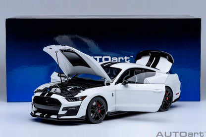 [ Pre-order ] 73095 AUTOart 1:18 Ford Mustang Shelby GT500 (White with Black Stripes)