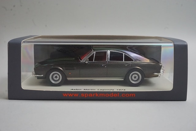 1:43 SPARK S2408 Aston Martin Lagonda 1974 model car