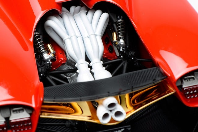 [ Pre-order ] MOTORHELIX 1:18 Nilu 27 NILU GILLES RED