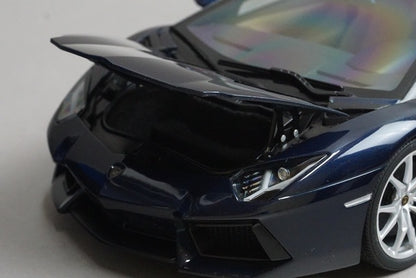 1:18 AUTOart 74698 Lamborghini Aventador LP700-4 Roadster Metallic Dark Blue model car