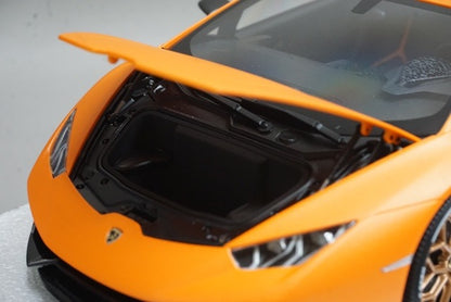 1:18 AUTOart 79152 Lamborghini Huracan Performante Matte Orange model car