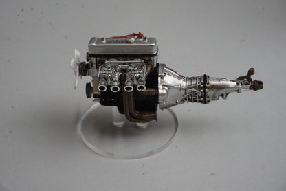 1:18 ignition model IG2708 Nissan Datsun Fairlady 2000 (SR311) White with U20 engine