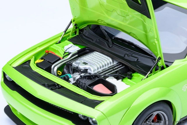 [ Pre-order ] 71769 AUTOart 1:18 Dodge Challenger SRT Super Stock 2023 (Metallic Lime Green <SUBLIME>)