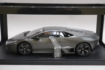 1:18 AUTOart 74591 Lamborghini Reventon Gray model car