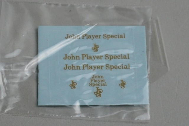 1:43 Rave R70042 Lotus 77 #5 winner of the 1976 Japanese GP M. Andretti model car