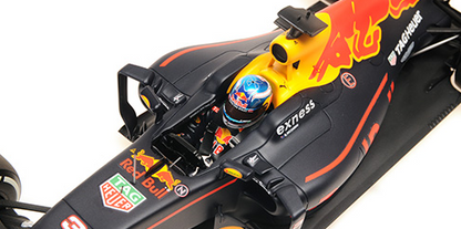 [ Back-order ] MINICHAMPS 117160303 1:18 Red Bull RB12 Riccardo Spanish GP 2016 model car