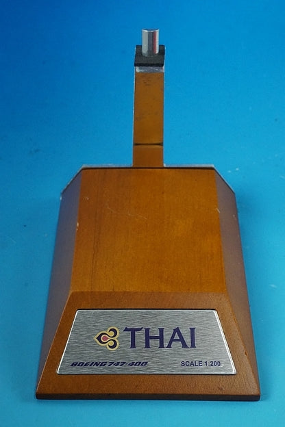 1:200 B747-400 Thai HS-TGG XX2410 JC Wings airplane model