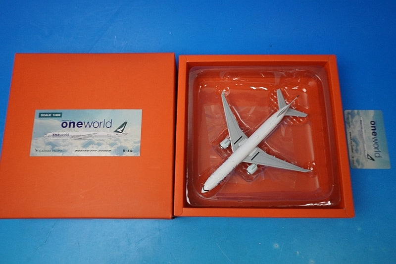 1:400 B777-300ER Cathay Pacific Oneworld B-KQI EW477W003 JC Wings airplane model