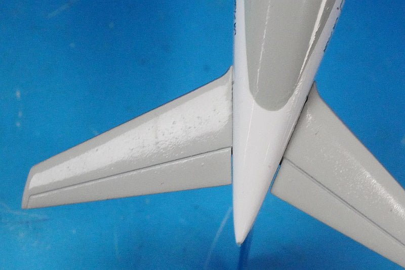 1:400 B777-200 ANA JA713A NH40022 ANA airplane model