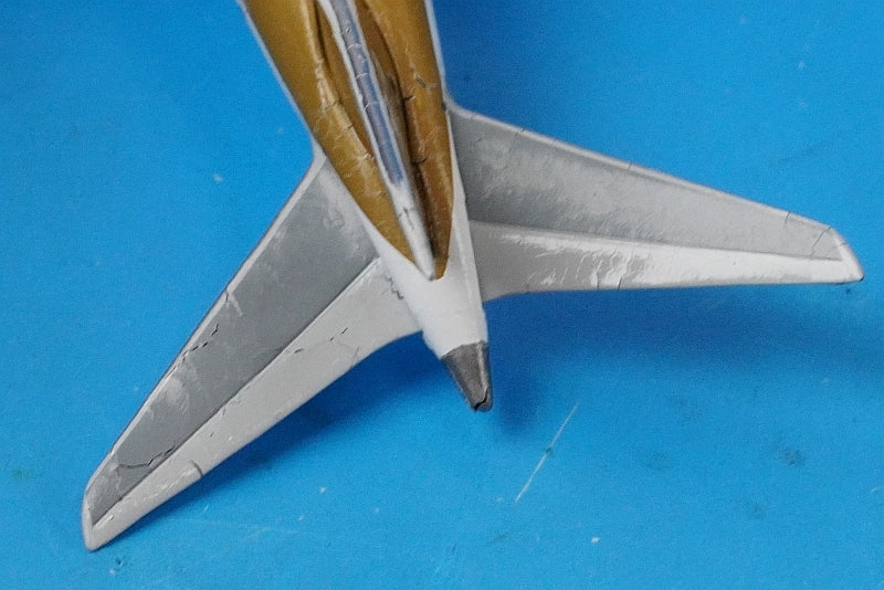 1:400 B787 ANA Gold Jet JA787C Junk Item 10136 Phoenix airplane model