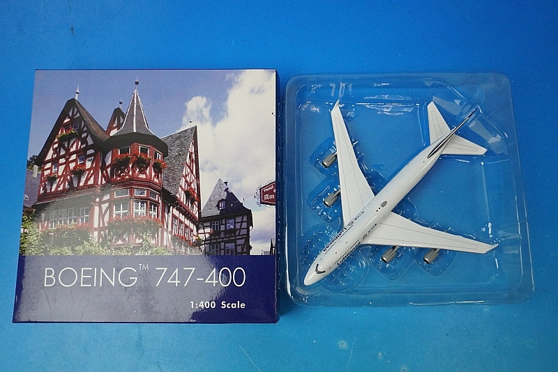 1:400 B747-400 Lufthansa FC Bayern Munich China Tour 2015 D-ABVU 04079 Phoenix airplane model