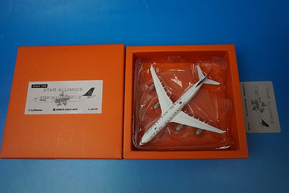 1:400 A340-300 Lufthansa Star Alliance D-AIGN EW4343001 JC Wings airplane model
