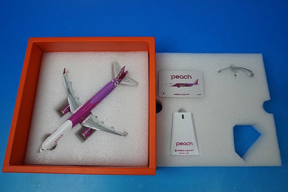 1:200 A321neo Peach JA901P EW221N014 JC Wings airplane model