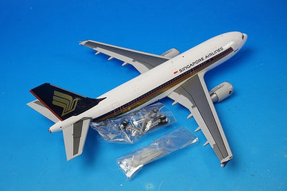1:200 A310-300 Singapore 9V-STE EW2313002 JC Wings airplane model