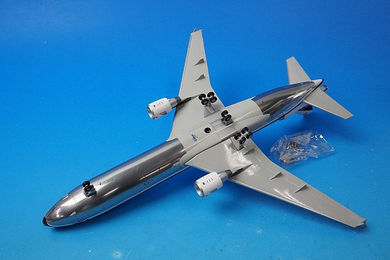 1:200 MD-11 Delta Widget N807DE G2DAL407 Gemini airplane model