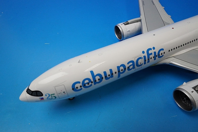 1:200 A330-900neo Cebu Pacific XX20235 JC Wings airplane model