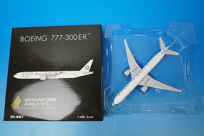 1:400 B777-300ER Singapore Star Alliance 9V-SWJ 04169 Phoenix airplane model