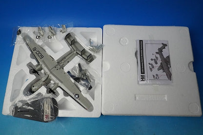 1:72 E-2C Hawkeye U.S. Navy 123rd Early Warning Squadron Screwtops aboard the aircraft carrier Enterprise HA4801 Hobby Master
