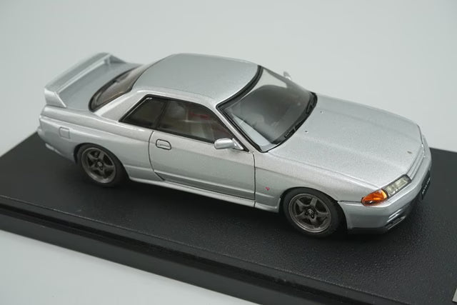 1:43 HPI 8159 Nissan Skyline GT-R (R32) Jet Silver Metallic
