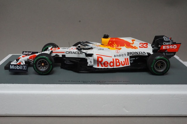 1:18 SPARK 18S605 Red Bull Racing Honda RB16B Turkish GP M.Verstappen 2021  #33