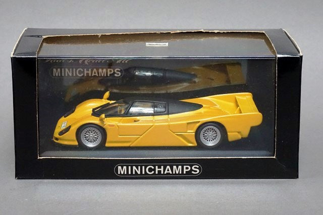 1:43 MINICHAMPS 430064001 Dauer Porsche 962 Street Version Yellow