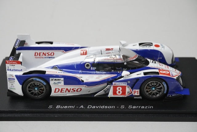 1:43 SPARK S2377 Toyota TS030 Hybrid Toyota Racing Le Mans 2012 #8 model car