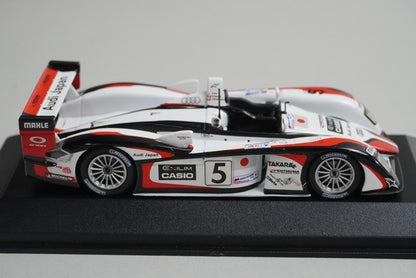 1:43 MINICHAMPS 400041305 Audi R8 24H LM 2004 #5 model car